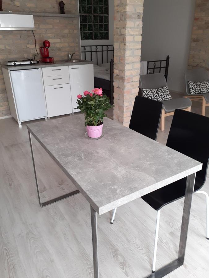 Apartament Flora Nowy Sad Zewnętrze zdjęcie