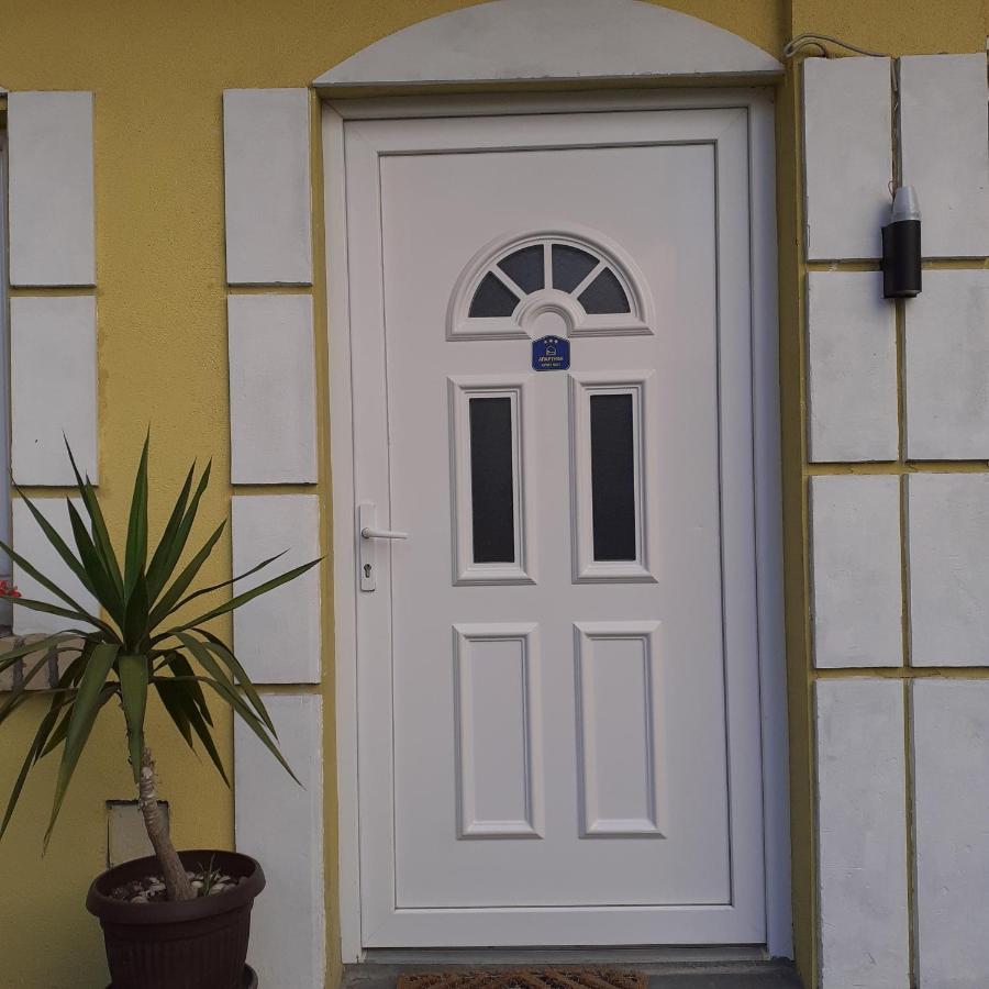 Apartament Flora Nowy Sad Zewnętrze zdjęcie